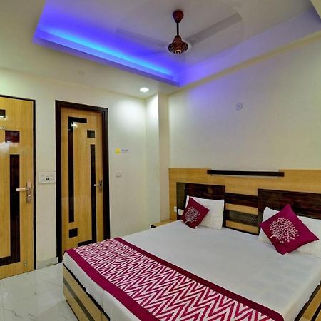 Hotel Goel Residency Delhi  Exterior foto