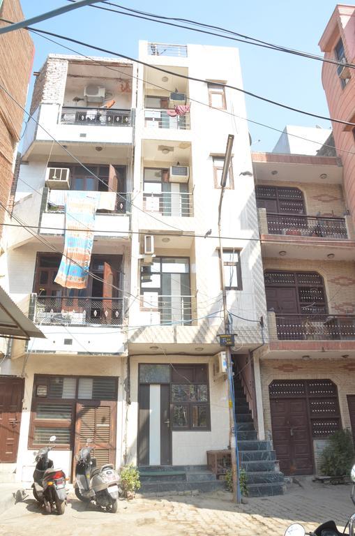 Hotel Goel Residency Delhi  Zimmer foto